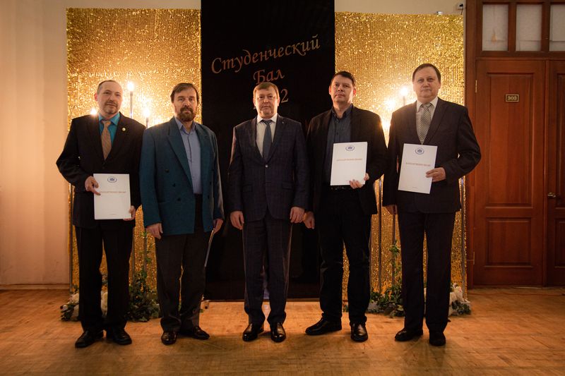 � ���������� ������� ������ �������� ������ ��������� � ��������������