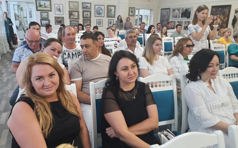 ��������������� ������� �������� ���� ��������� ��������: ���� � ������ �����, � �������, � ��������