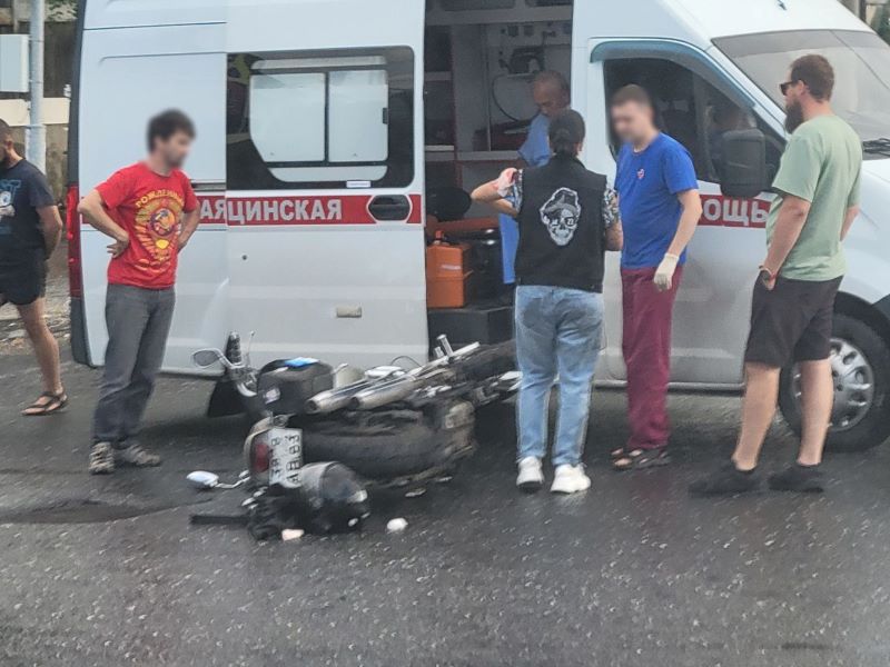 Спустя почти год в центре Сызрани повторилась авария с участием мотоциклиста