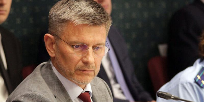 Почему губернатор уволил министра Карпова и кто будет следующим