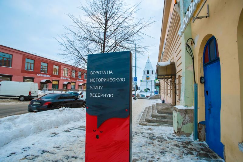 ��������, ����������� ����� ������� ��������, ������������ ����� � ������� ��������, ��������� �� �������� � �� ������: ���� ������� �� ���� ������ � �������