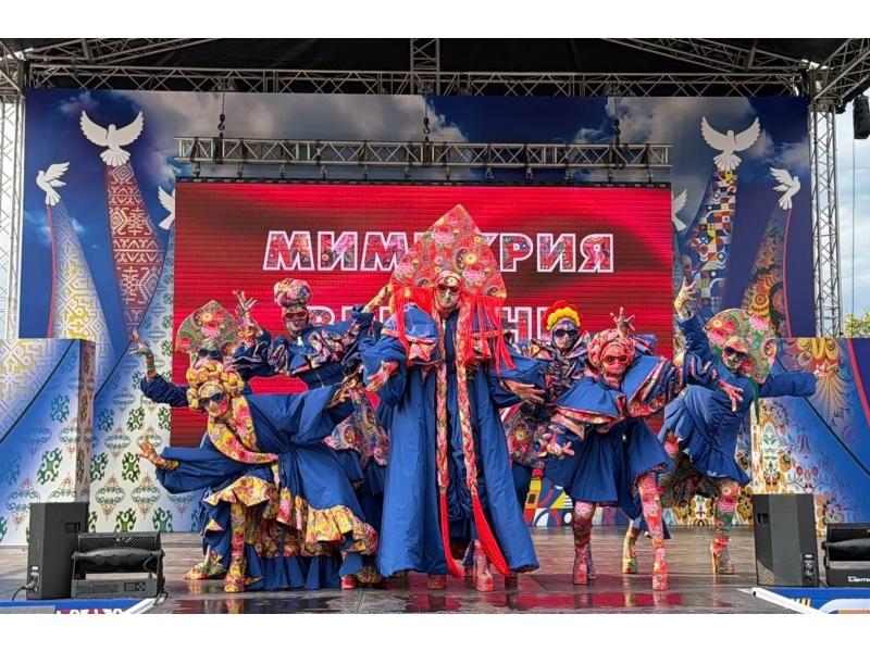 Сызранский «Силуэт» завоевал Гран‑при на фестивале «Русское поле» в Москве